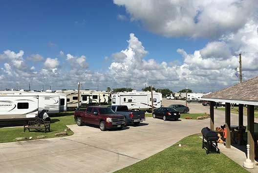 Full-hookup RV sites at Gulf Coast 5 Star